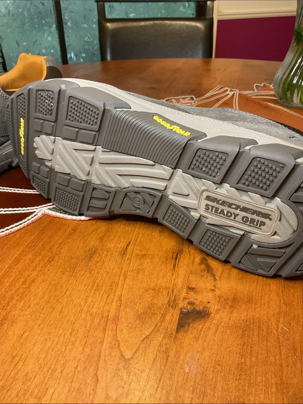 Skechers casual men